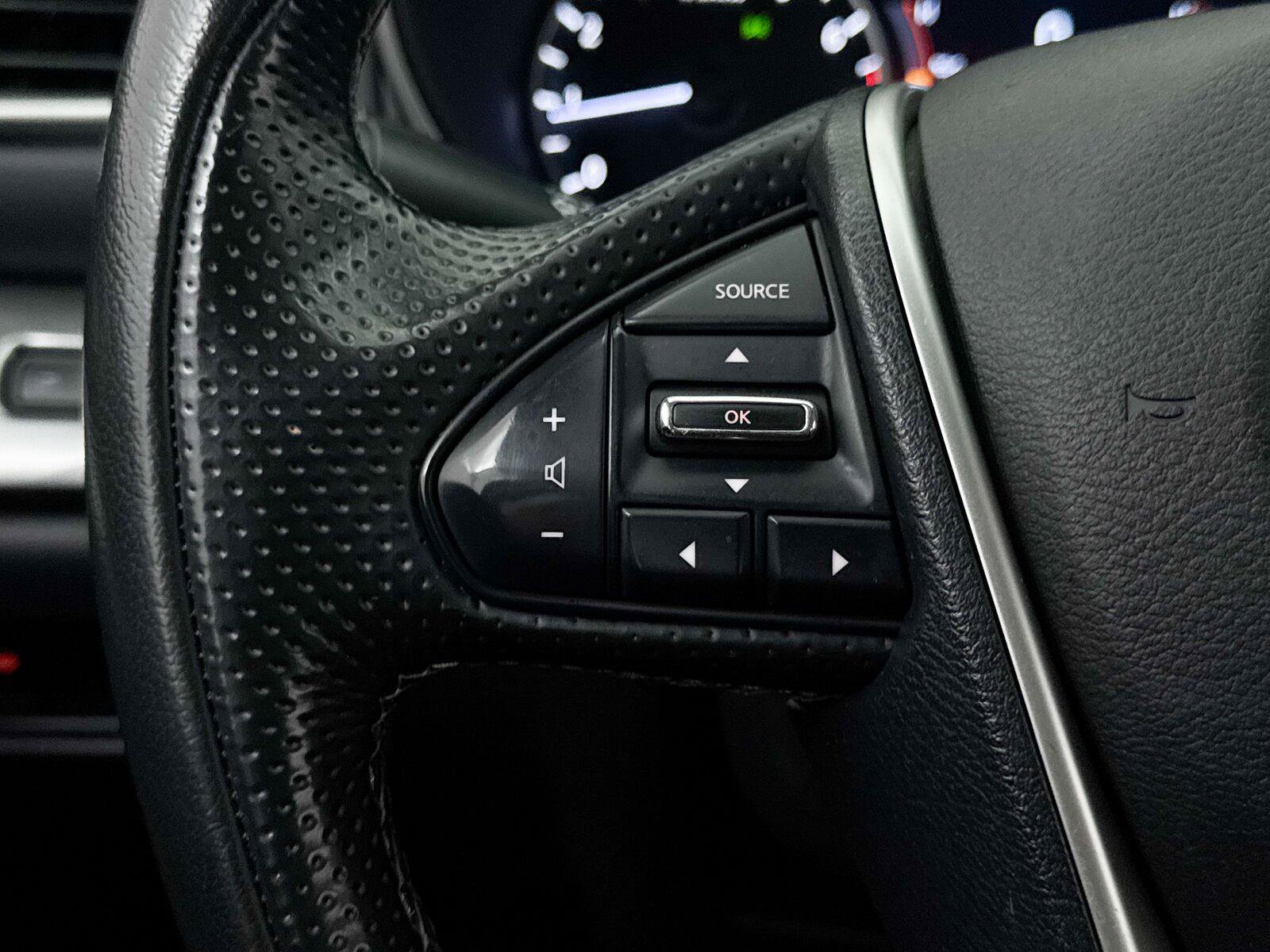 Used 2022 Nissan Maxima SV FWD image 33