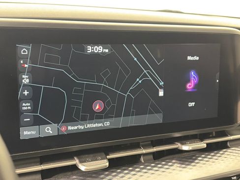 Used 2024 Kia Carnival SX Prestige image 18