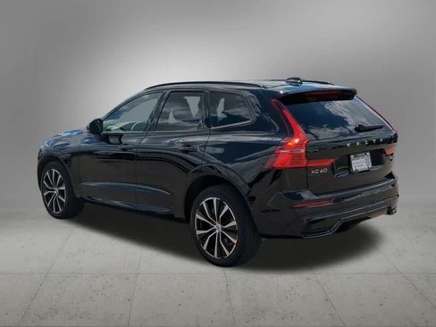 Used 2024 Volvo XC60 B5 Ultimate w/ Protection Package Premier AWD/4WD image 4