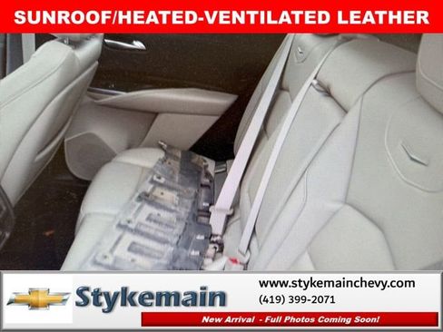 Used 2023 Cadillac XT4 Premium Luxury w/ Enhanced Visibility Package image 6