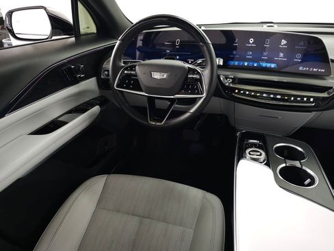 Used 2024 Cadillac Lyriq Luxury AWD/4WD image 27