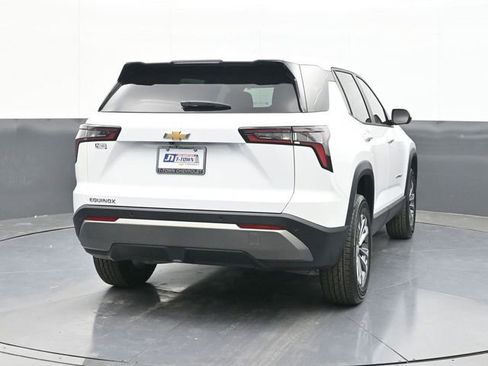 New 2026 Chevrolet Equinox LT FWD image 11