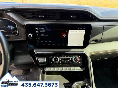 Used 2022 GMC Sierra 1500 AT4 w/ Technology Package AWD/4WD image 19