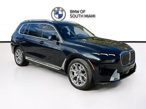 Certified 2024 BMW X7 xDrive40i image 1