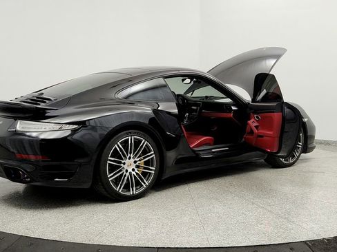 Used 2014 Porsche 911 Turbo S image 11