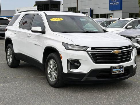 Used 2023 Chevrolet Traverse LT AWD/4WD image 5