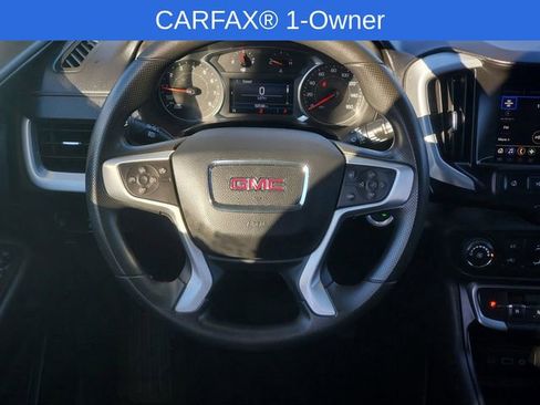Used 2024 GMC Terrain SLE image 28