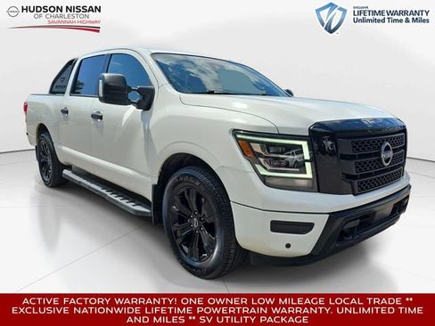 Used 2023 Nissan Titan SV w/ SV Convenience Package RWD image 1