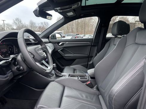 Certified 2025 Audi Q3 2.0T Premium w/ Convenience Package image 14