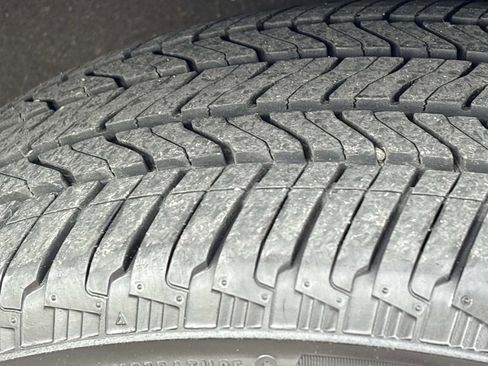 Used 2024 Chevrolet Equinox LT image 12