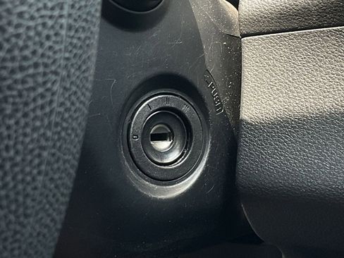 Used 2019 Honda HR-V LX image 35