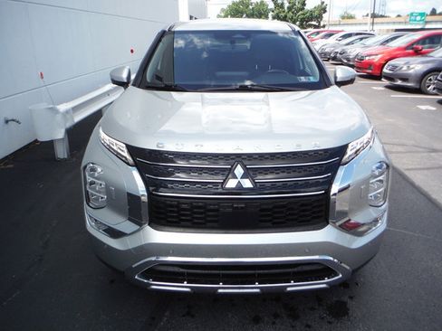 Used 2022 Mitsubishi Outlander SE AWD/4WD image 4