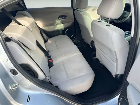 Used 2018 Honda HR-V EX image 27