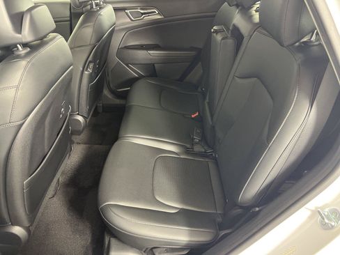 Used 2023 Kia Sportage EX FWD image 28