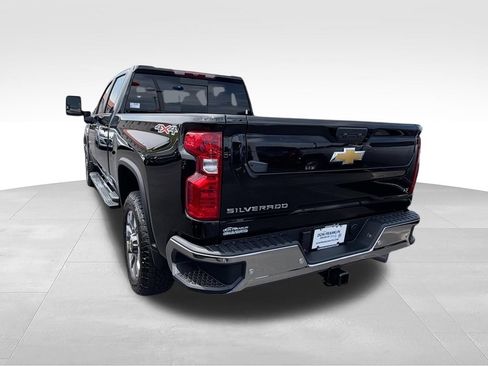 New 2026 Chevrolet Silverado 2500 LT w/ All Star Edition AWD/4WD image 6