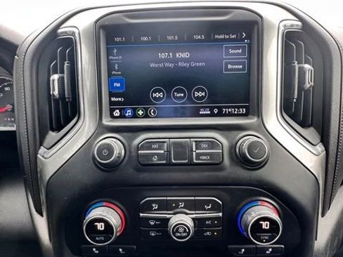 Used 2020 Chevrolet Silverado 1500 LT w/ Fleet Comfort Package image 12