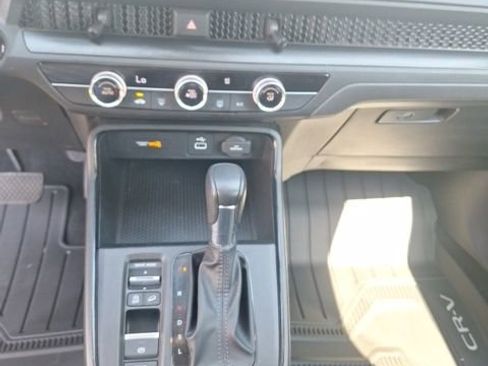 Used 2024 Honda CR-V LX image 14
