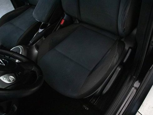 Used 2014 Nissan Juke SV w/ Navigation Package image 25