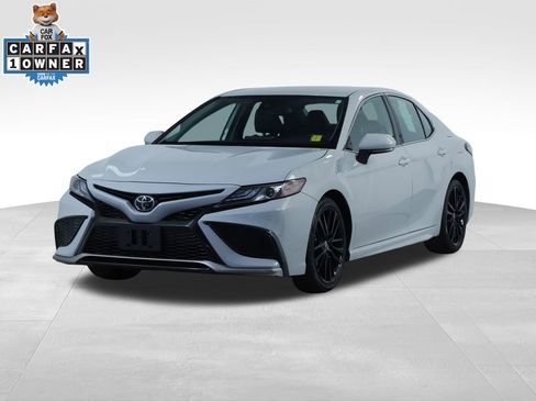 Used 2024 Toyota Camry XSE image 7