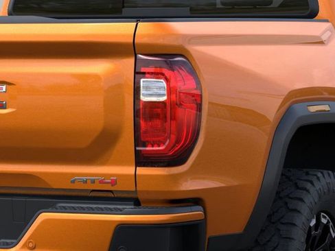 New 2026 GMC Canyon AT4 w/ AT4 Premium Package AWD/4WD image 11