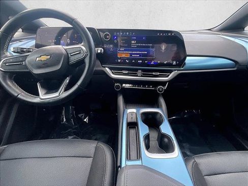 Used 2024 Chevrolet Equinox EV LT w/ LPO, Trailering Package FWD image 16