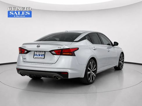 Used 2021 Nissan Altima 2.5 SR FWD image 7