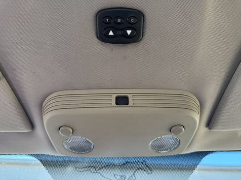 Used 2010 Ford Mustang Premium RWD image 27