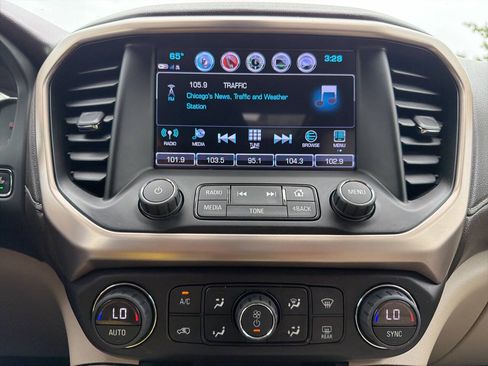 Used 2018 GMC Acadia Denali w/ Technology Package AWD/4WD image 13