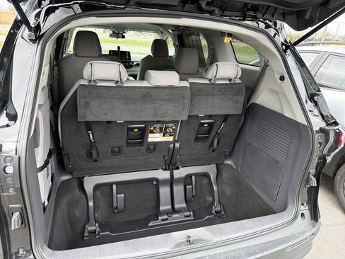 Certified 2021 Toyota Sienna LE AWD/4WD image 27