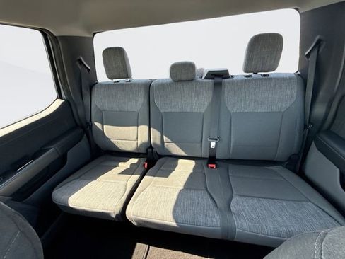 Used 2022 Ford F150 Lightning XLT image 22