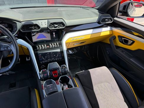 Used 2023 Lamborghini Urus S AWD/4WD image 30