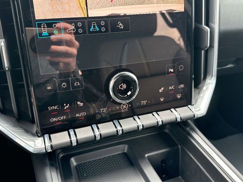 New 2026 GMC Acadia Elevation image 18