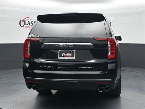 Used 2023 GMC Yukon XL Denali Ultimate image 4