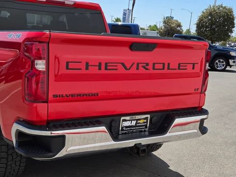 Used 2021 Chevrolet Silverado 1500 LT w/ LPO, Dark Essentials Package AWD/4WD image 5