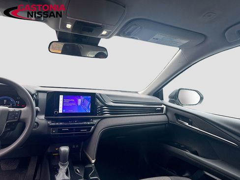 Used 2025 Toyota Camry LE image 25