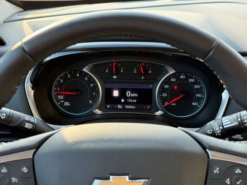 Used 2021 Chevrolet Traverse LT w/ LT Premium Package image 19