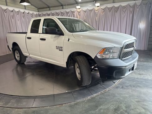 Used 2019 RAM 1500 Tradesman RWD image 3