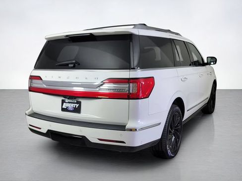 Used 2020 Lincoln Navigator Reserve w/ Equipment Group 208A Reserve AWD/4WD image 3