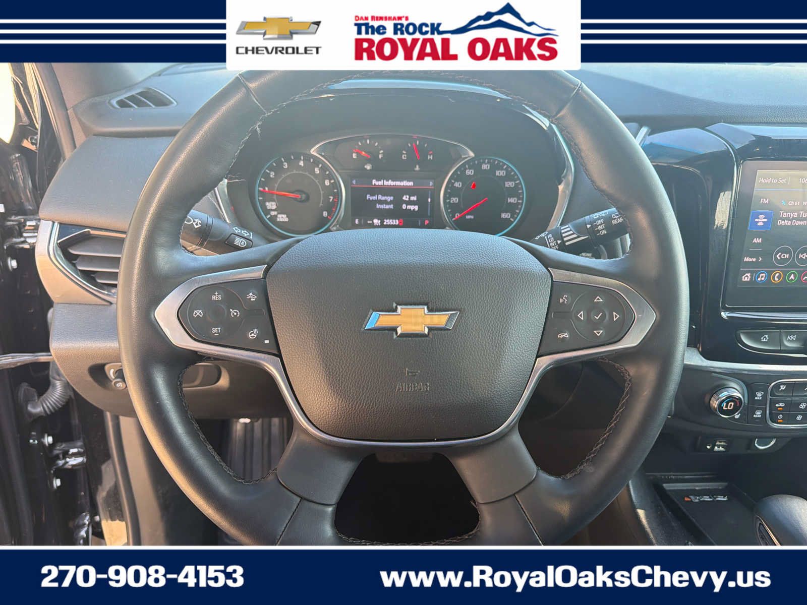 Used 2023 Chevrolet Traverse LT w/ LT Premium Package AWD/4WD image 14