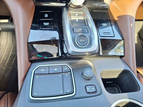 Used 2023 Acura MDX SH-AWD w/ Advance Package image 17