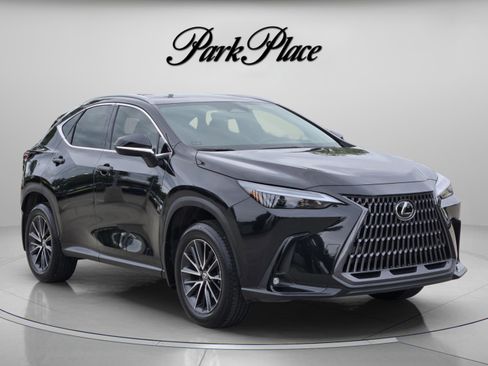 Used 2024 Lexus NX 250 FWD w/ Towing Package (2000 Lbs) image 7