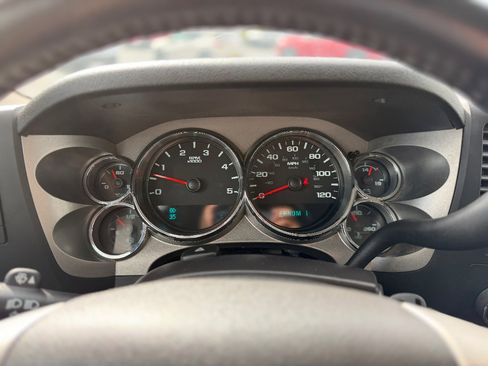 Used 2014 Chevrolet Silverado 2500 LT w/ Interior Plus Package image 7