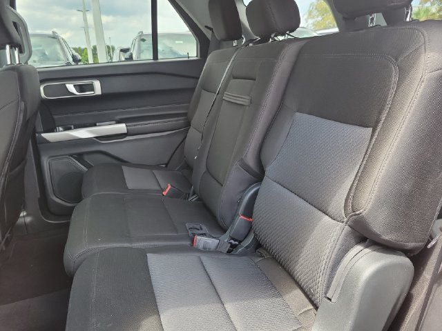 Used 2023 Ford Explorer XLT RWD image 11