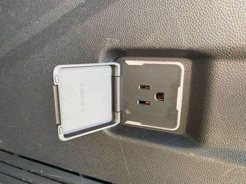 Used 2023 Chevrolet Tahoe LS image 20