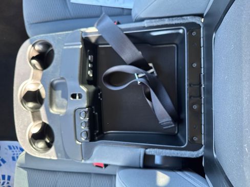 Used 2018 RAM 1500 Express w/ Express Value Package image 26