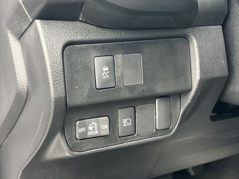 Used 2023 Toyota Tacoma SR AWD/4WD image 32