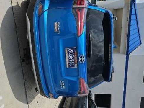 Used 2018 Toyota RAV4 Limited AWD/4WD image 23