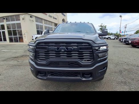 Used 2025 RAM 2500 Tradesman AWD/4WD image 3