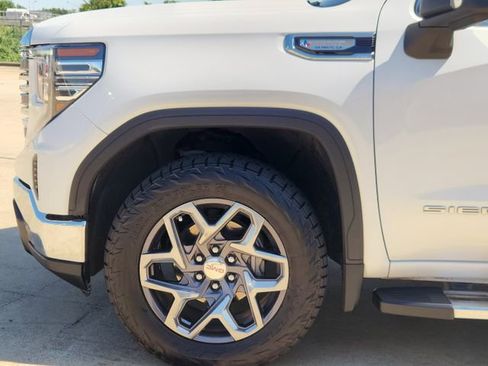 Used 2022 GMC Sierra 1500 SLT AWD/4WD image 8