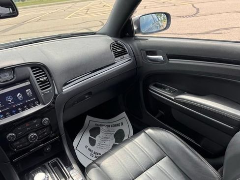 Used 2022 Chrysler 300 S RWD image 17